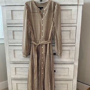 Classic Pleated Dress from Banana Republic Winter 2023 Collection